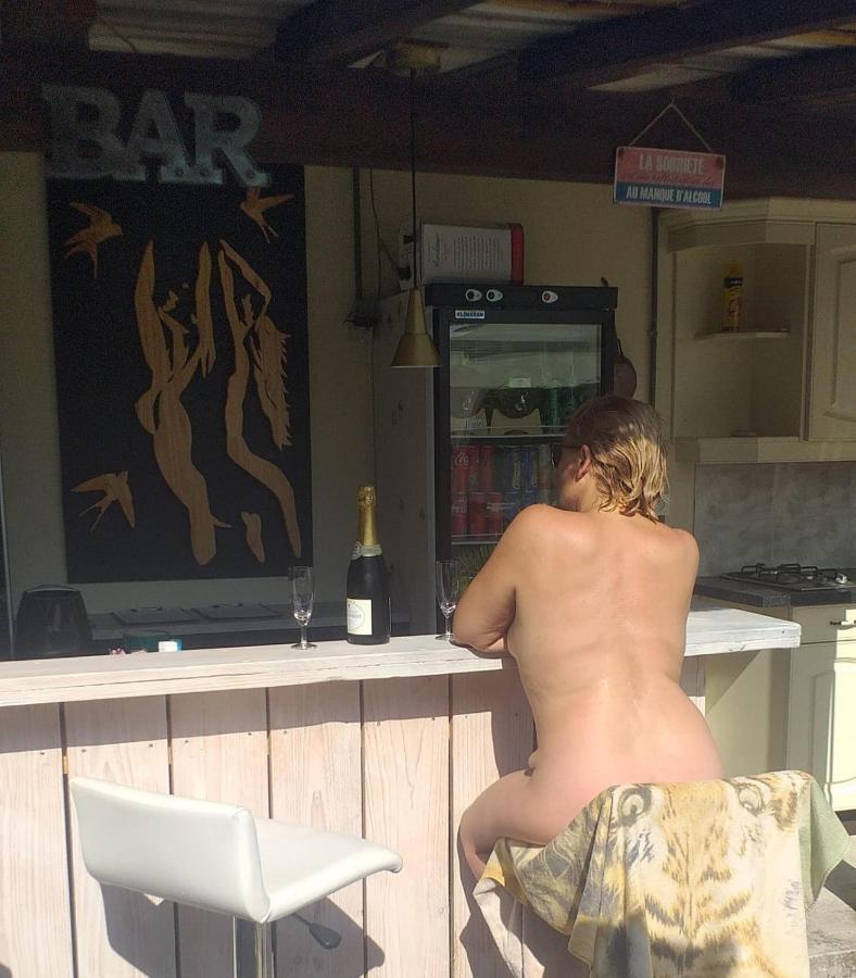 Chambre D'Hotes Naturiste Le Jardin Des Hirondelles Blanzaguet-Saint-Cybard Kültér fotó