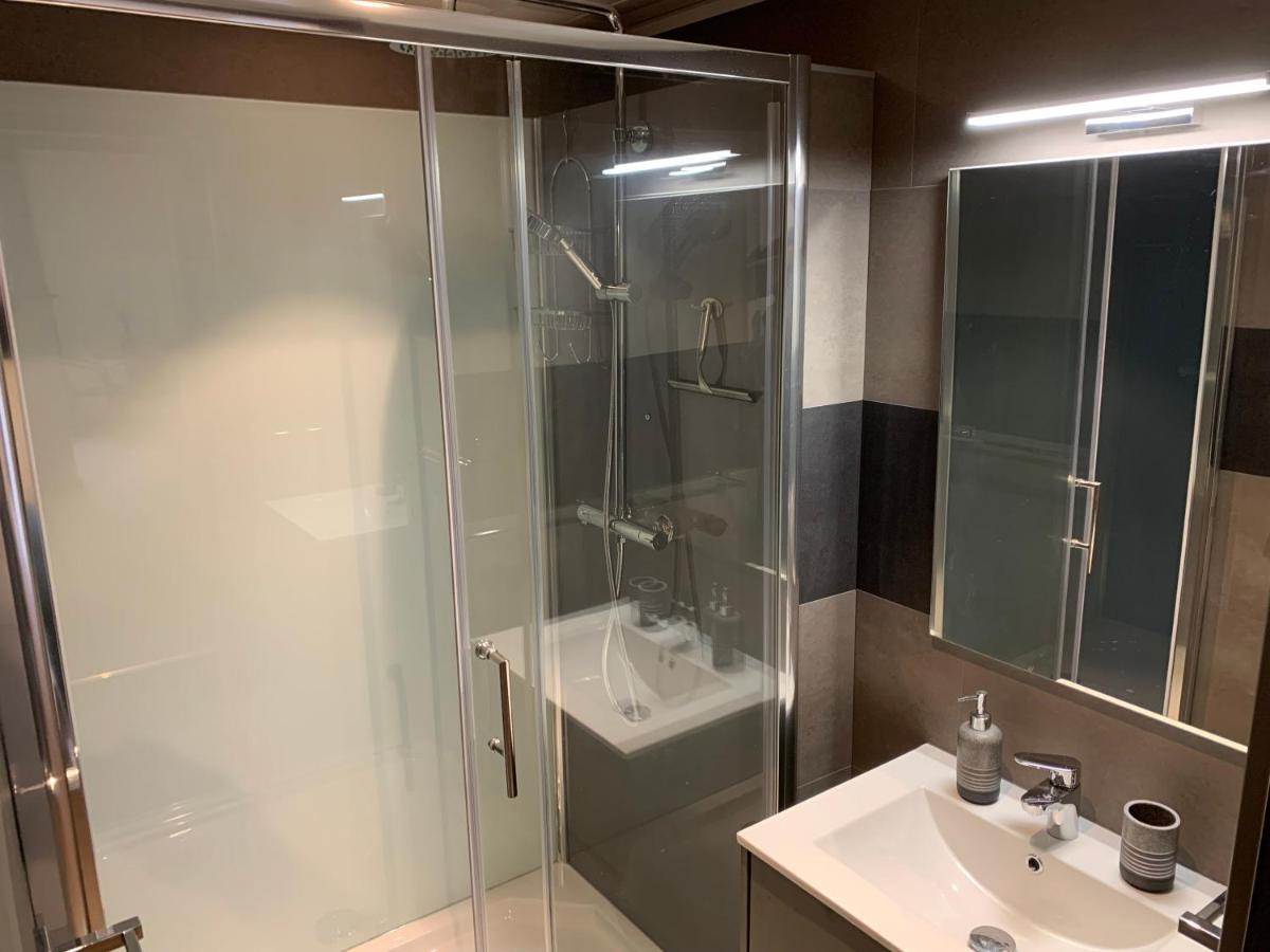 Chambre D'Hotes Naturiste Le Jardin Des Hirondelles Blanzaguet-Saint-Cybard Kültér fotó